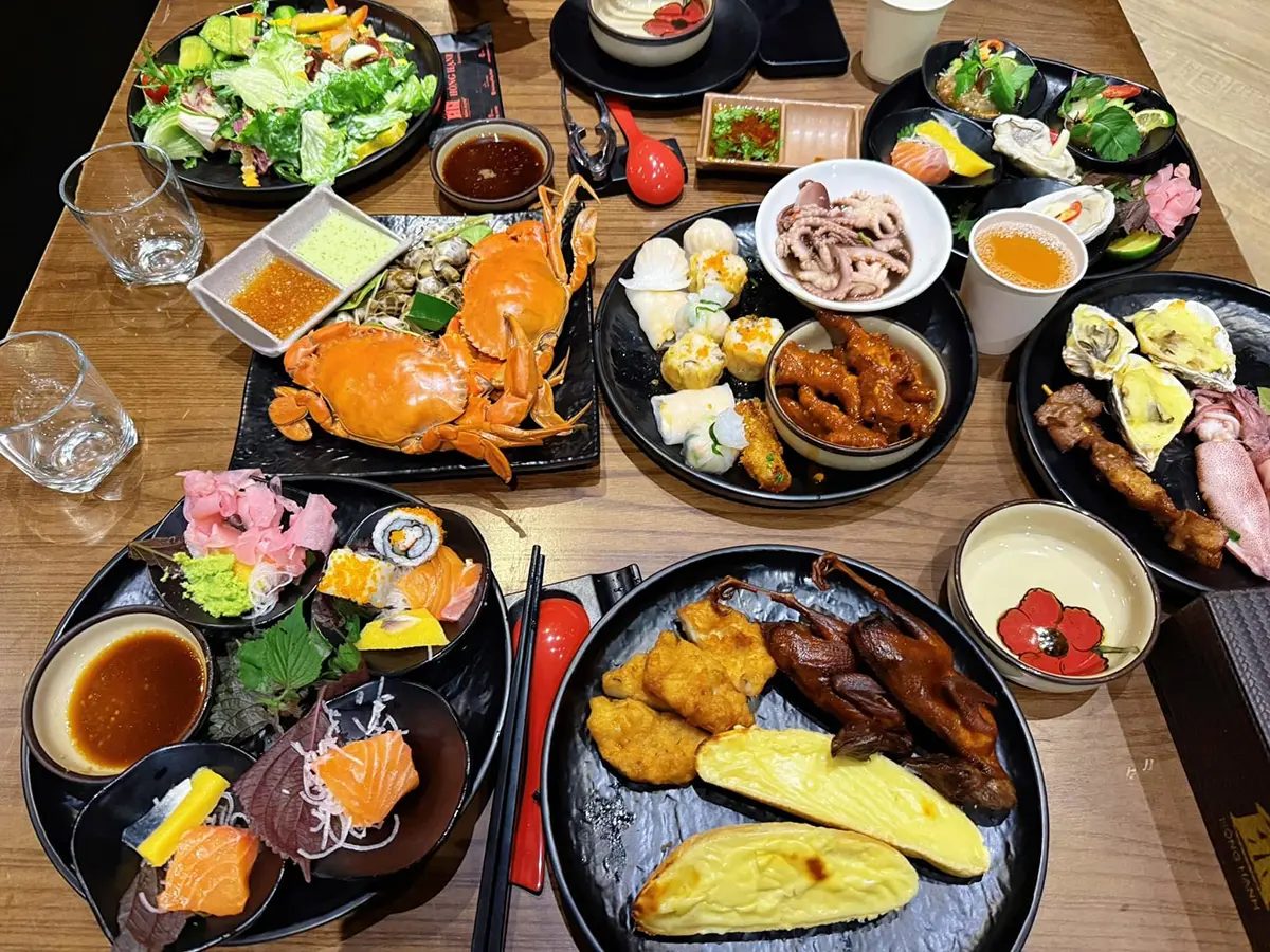 buffet hải sản hồng hạnh hạ long 2